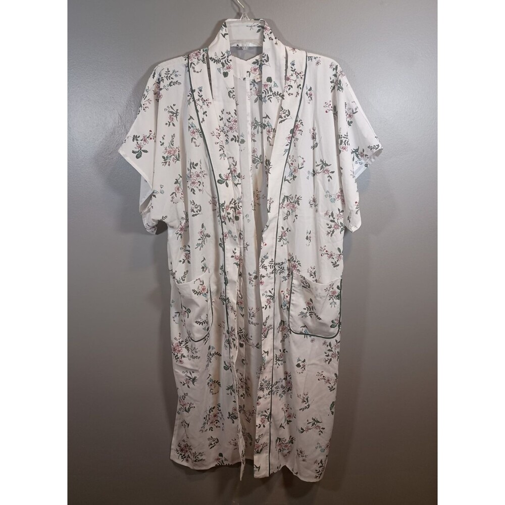 NWT Moon River Bohemian White Floral Dainty Short Sleeve Kimono Robe Size Small